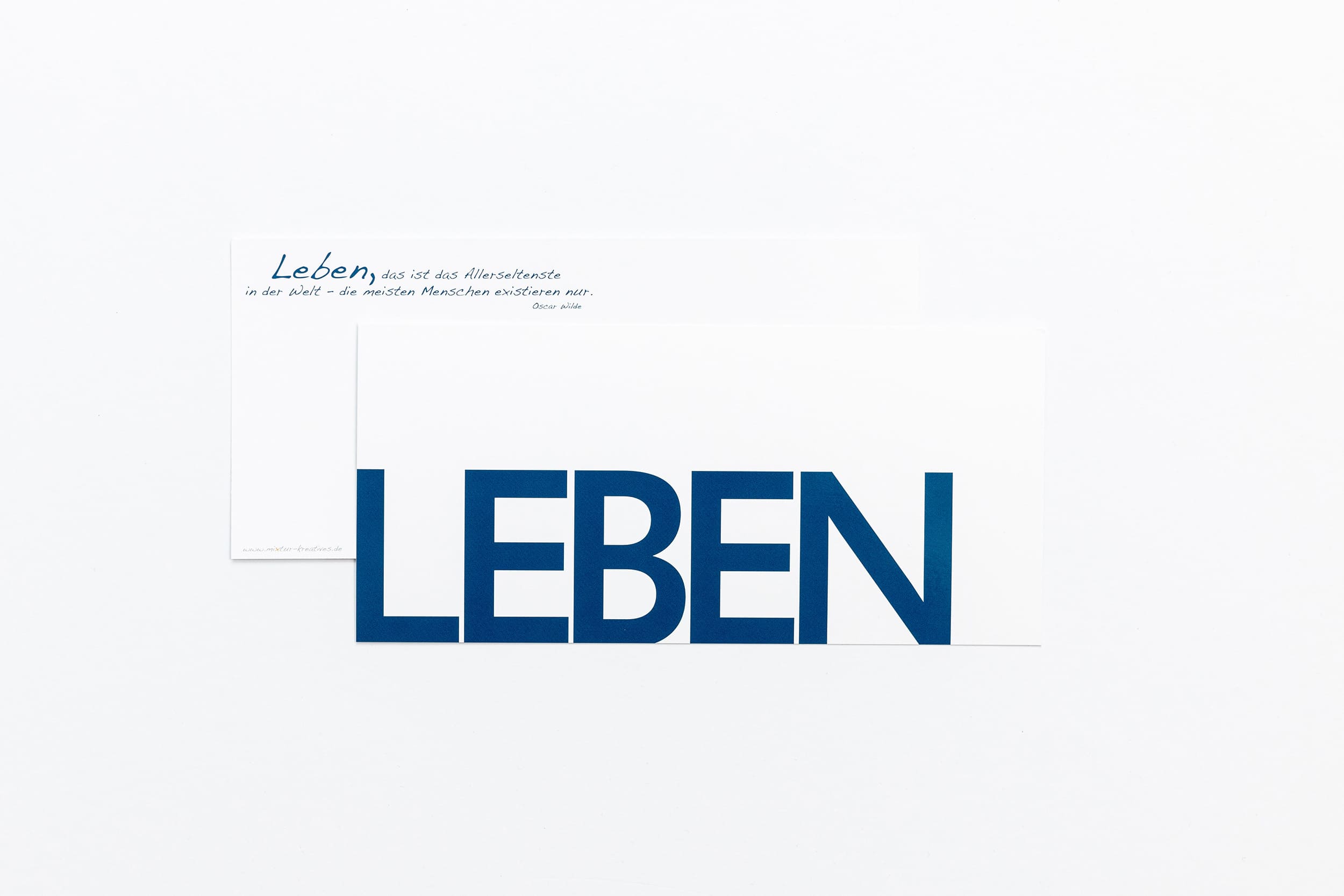 Grußkarte "LEBEN" als Postkarte mit Rückseite