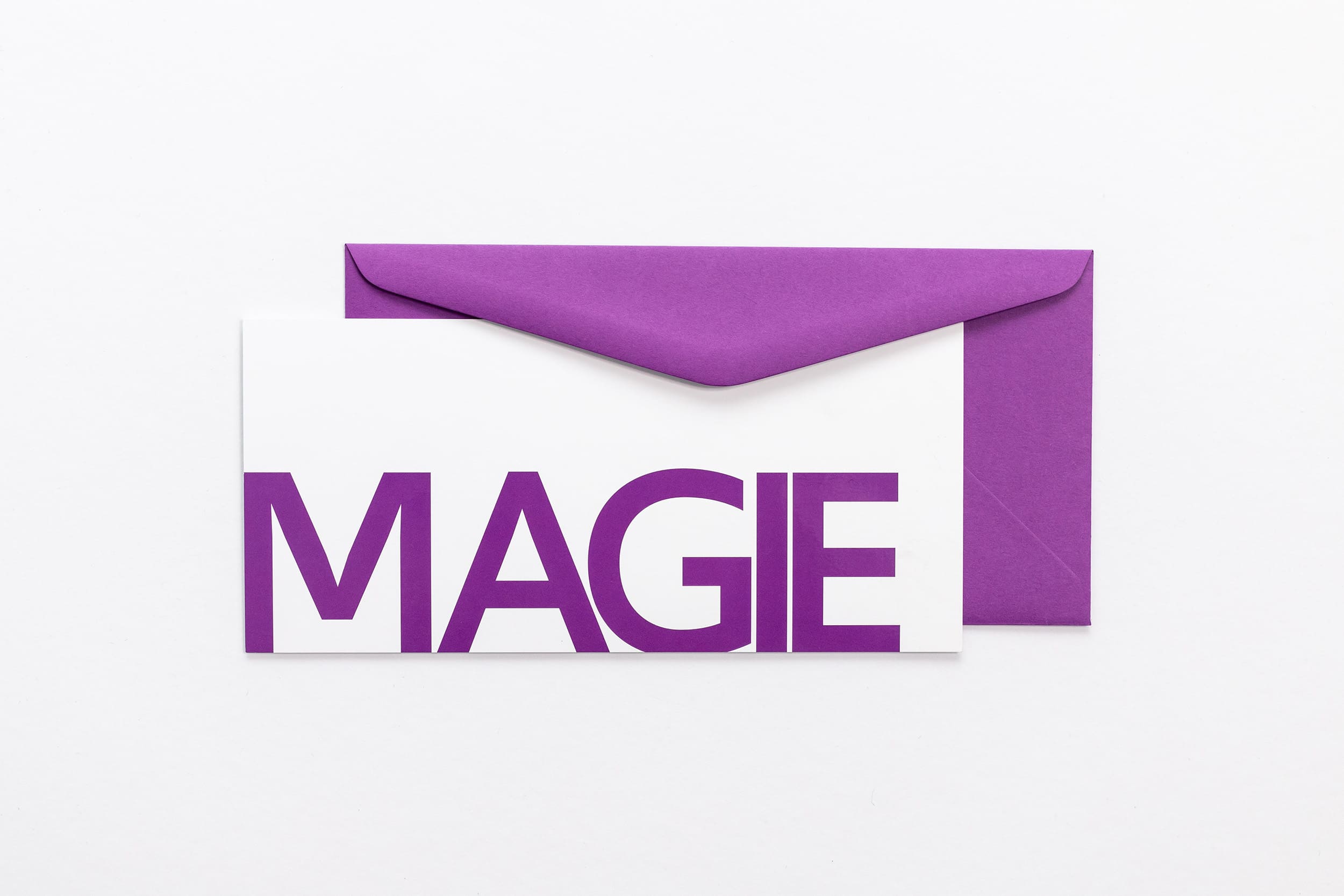 Grußkarte "MAGIE" mit violettem Briefumschlag